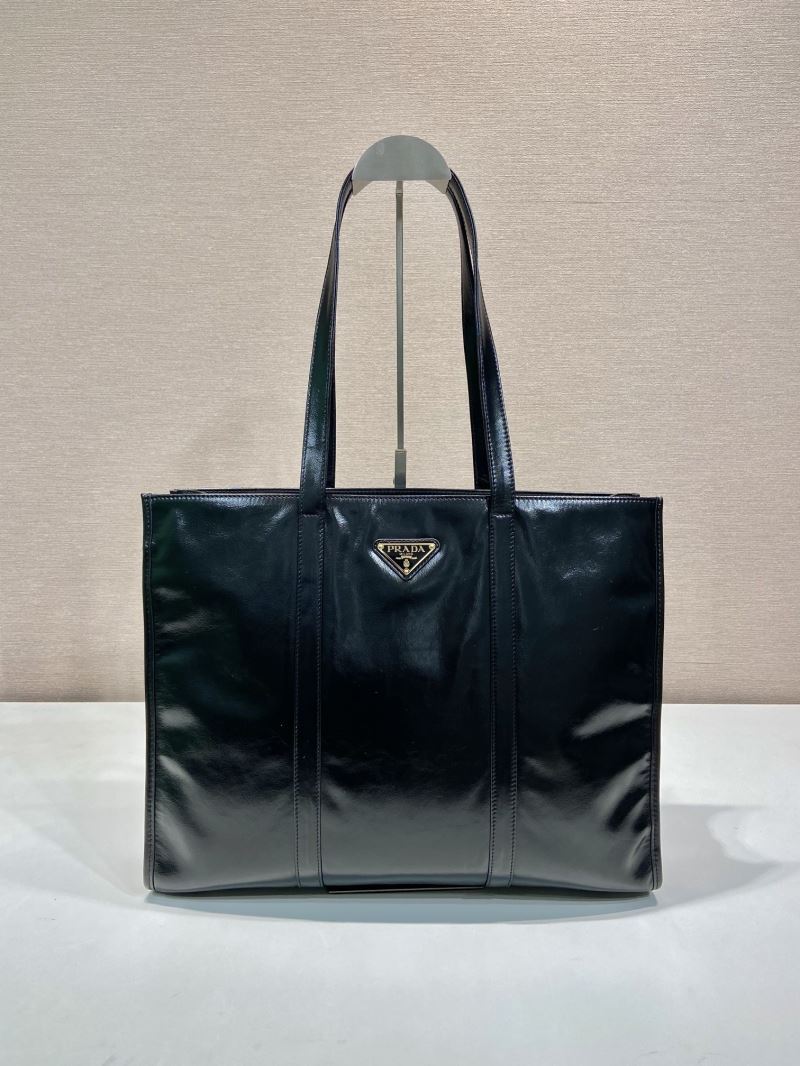 Pra*a tote bags